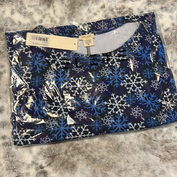 NWT Snowflake Dress - With Pockets! - Picture 2 of 4